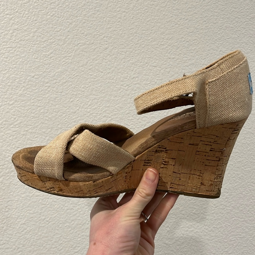 Toms sandals